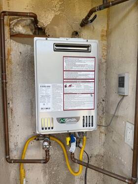 A. O. Smith At-kjr3u-os-n Ao Tankless Water Heater Gas Outdoor 140 000 Btu Pickup Only