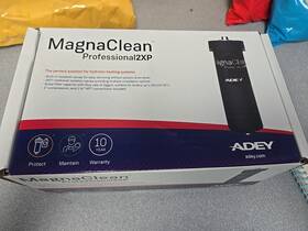 Adey Adfl1-03-02990 Magnaclean Professional 2 Xp Boiler Filter 1-1/4 Inch Fnpt Or 1-1/8 Od Compr
