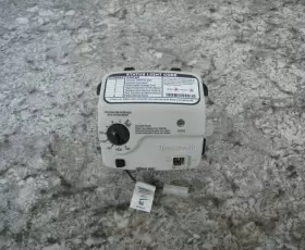 Wv8840b1109 Ao Smith / Honeywell 321166-000 Water Heater Gas Valve Thermostat