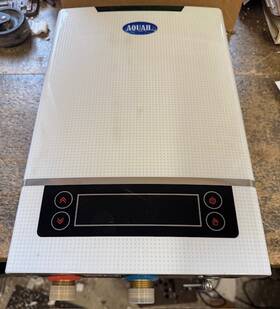 Aquah Aqe-18 Electric Tankless Water Heater Never Installed