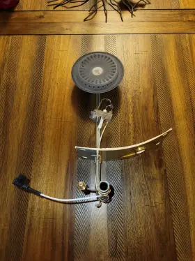 265-47439-09-32 Bradford White Water Heater Burner Assembly 45642-18 43968-18