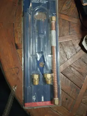 10193 Camco Water Heater 15 Inch Copper Flex Pipe Incomplete. D