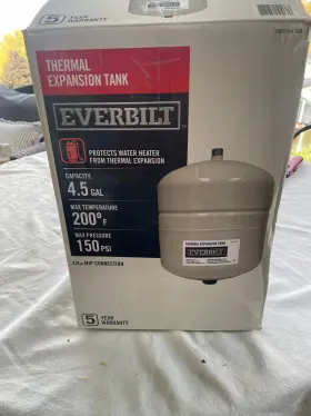 1003064928 Everbilt Thermal Expansion Tank 4.5 Gal 3/4 Inch Mip Open Box