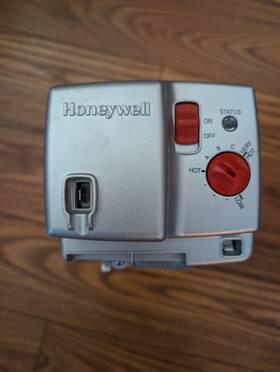 Honeywell 222-48796-01 Bradford White Lp Propane Water Heater Gas Valve