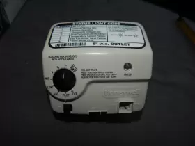 Mh20910 Honeywell Gas Water Heater Control Valve Estate Find