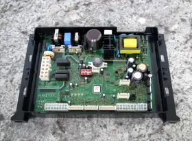 Gth-9500c Htp 7850p-058 / Tankless Water Heater Control Circuit Board Used
