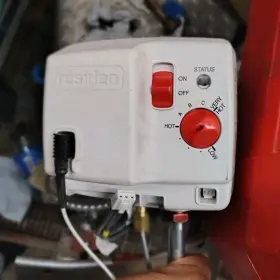 Wv4462c5001 Resideo Ap22450 Water Heater Gas Valve White Red Lp 120v