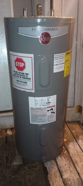 644486 Rheem Performance Plus 40 Gal Medium 5500-watt Elements Electric Water Heater