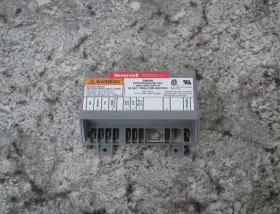 Ap10763b-3 Rheem Honeywell S8600m2003 Water Heater Ignition Control Board Module