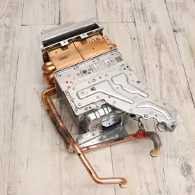 107000406 Rinnai Heat Exchanger Assembly Burner Unit Ng Manifold For V53de