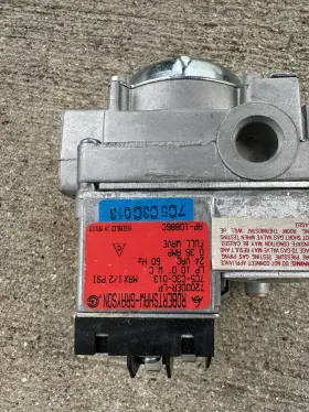 7200der-lp Robertshaw Sp10886c Sp10886c/7200der-lp 1/2 Inch X3/4 Fpt Lp Gas Water Heater Valve