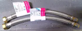 Ur3068fx15 Sharkbite Two Shark Bite Max Water Heater Connector Pex Copper 200 Psi 1/2 Inch X 3/4 Fip-15