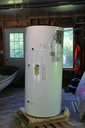 Stiebel Eltron 233058 Accelera 220 E Heat Pump Water Heater 240v