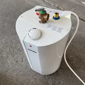 233219 Stiebel Eltron Shc 2.5 Tank Water Heater