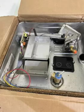 Sw10de Suburban 5239a Finished Goods Rv Water Heater G/e Dsi As Is Untested