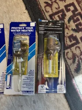 0002220 Watts Water Technologies Heater Temperature And Pressure Safety Relief Valve #2220 1/2 1l Nip