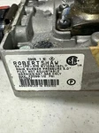 Robertshaw Water Heater Gas Valve 321597 Used. Price: $60.00.