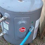 Rheem Electric Gallon Storage Tank Water Heater 120V 2000W Gray XE06P06PU20U0 Used. Price: $50.00.