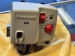 Honeywell Water Heater Gas Valve Controller WV4262E1107 For Ge SG50T12TVT Used. Price: $75.00.